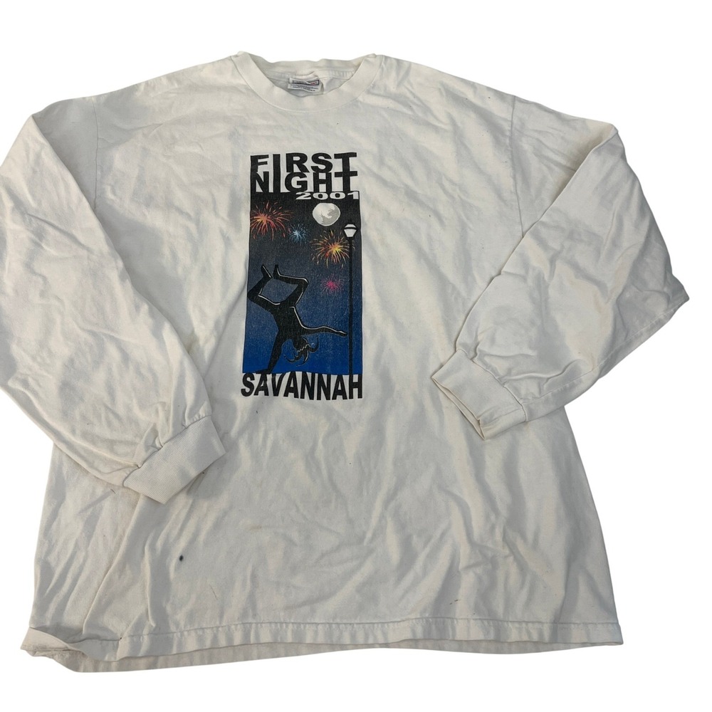First Night 2001 Savannah Long Sleeve Tee White Graphic Print Y2K L Hanes Beefy